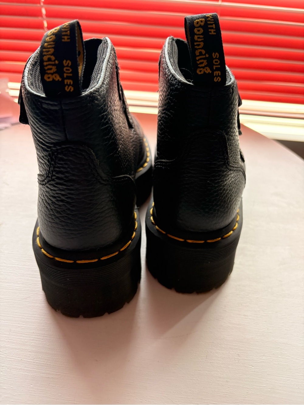 💚Dr. Martens Devon Heart Black Leather Ankle Boots with Silver Heart Buckles - Picture 4 of 6